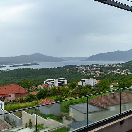 Royal Blue Resort & Residences Tivat Luaran gambar