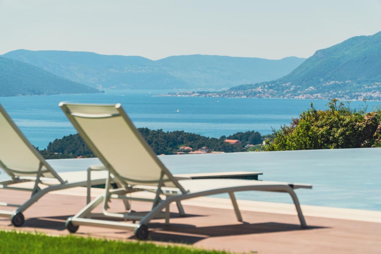 Royal Blue Resort & Residences Tivat Luaran gambar